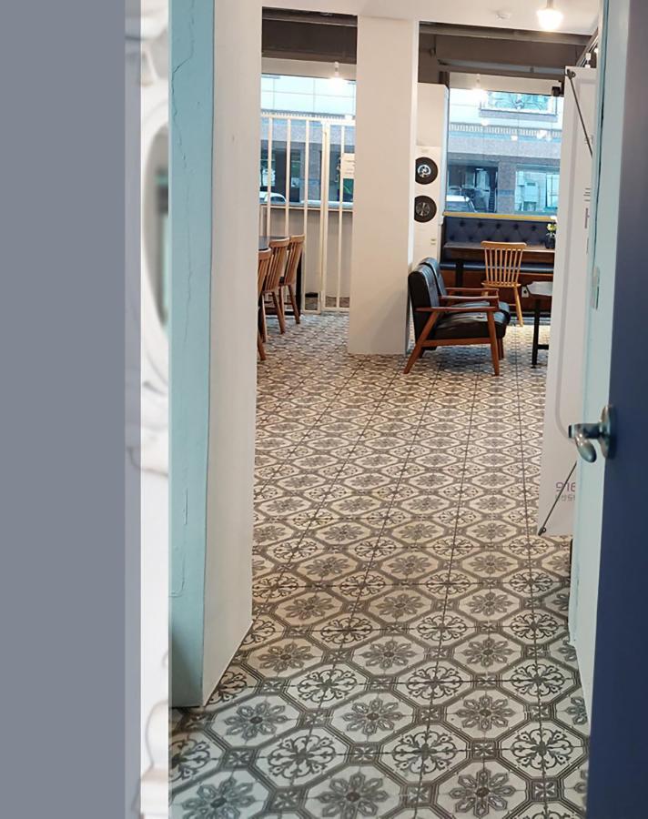 Blau Guesthouse คยองจู ภายนอก รูปภาพ