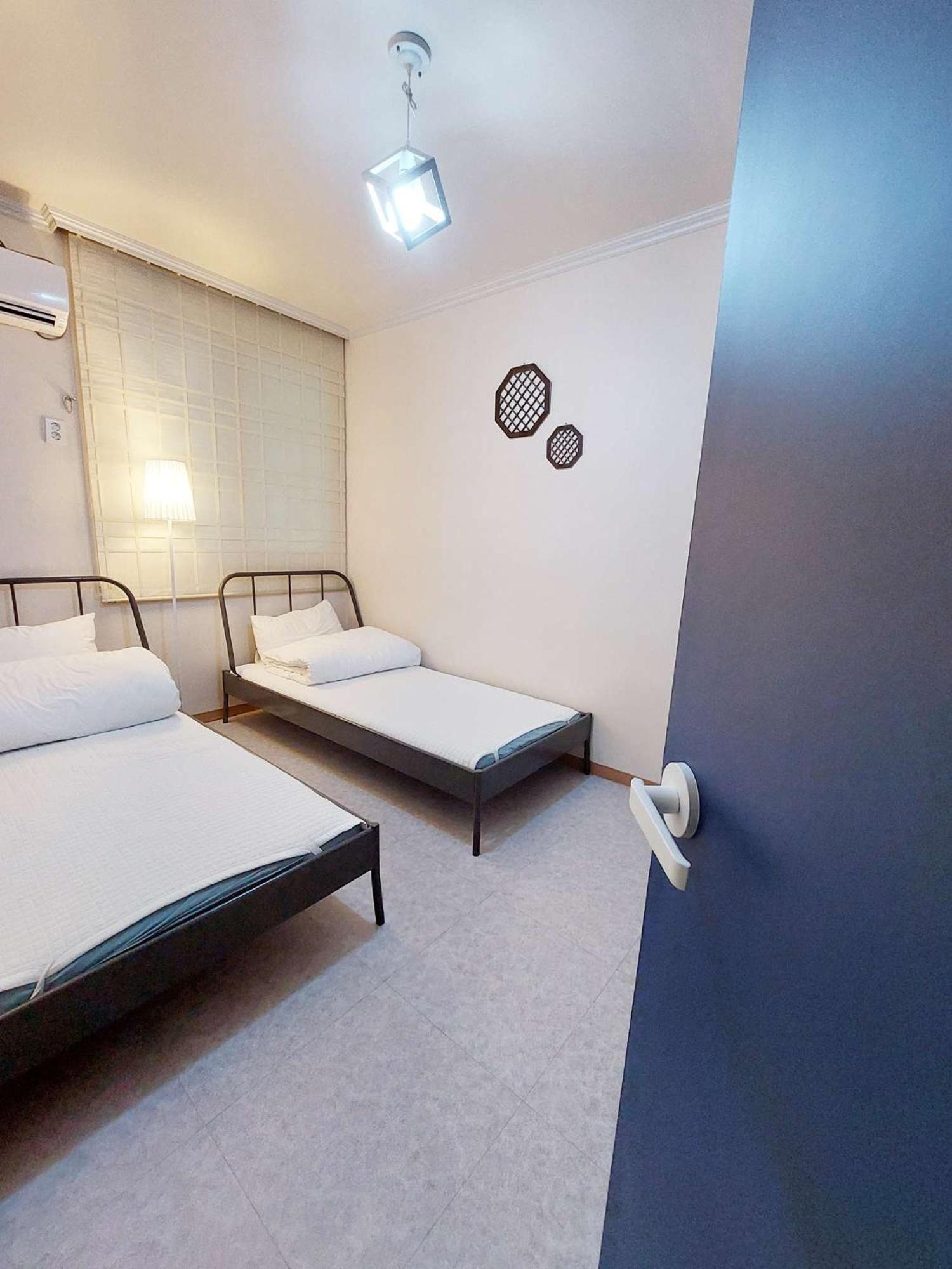 Blau Guesthouse คยองจู ภายนอก รูปภาพ