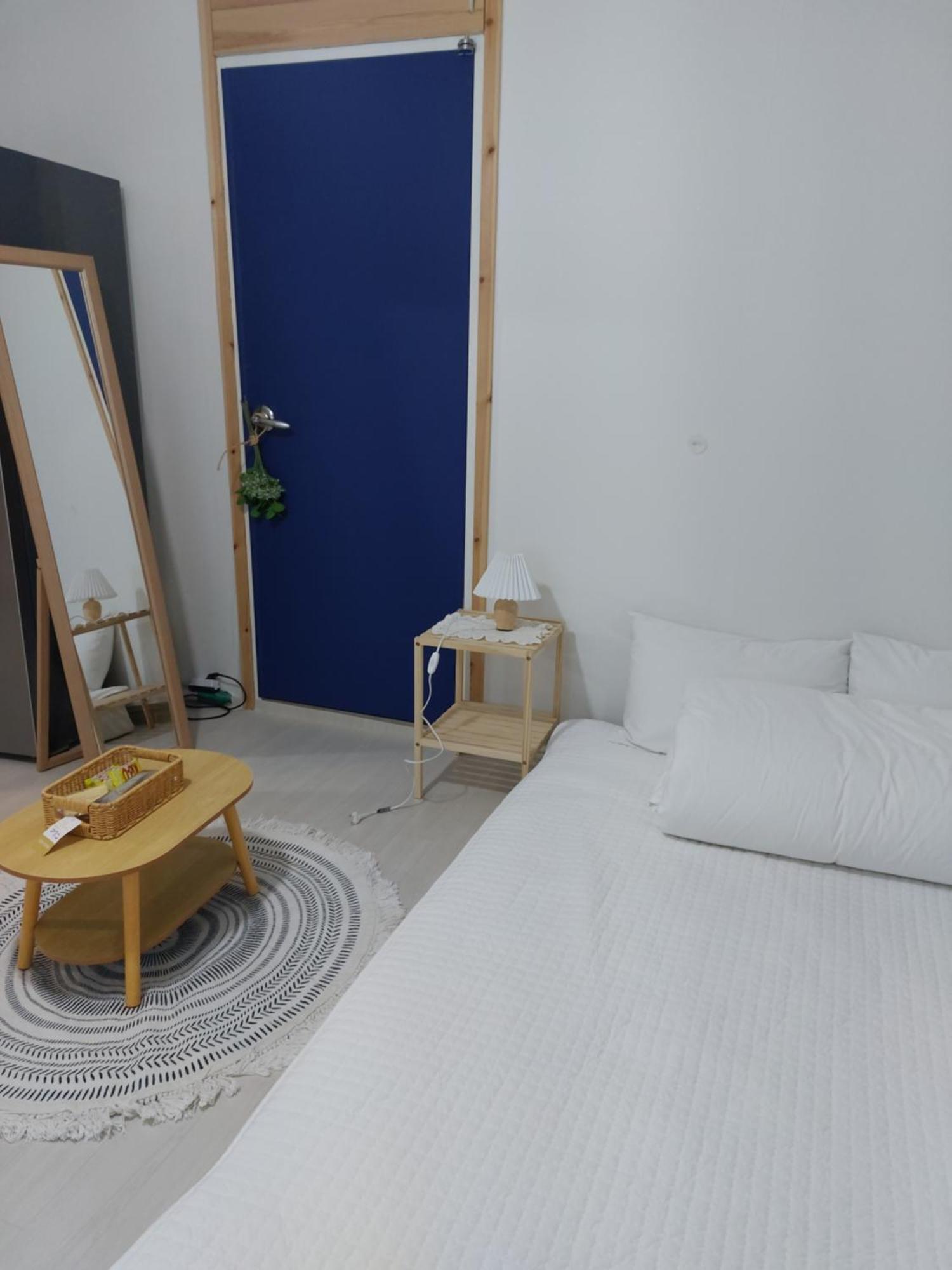 Blau Guesthouse คยองจู ภายนอก รูปภาพ