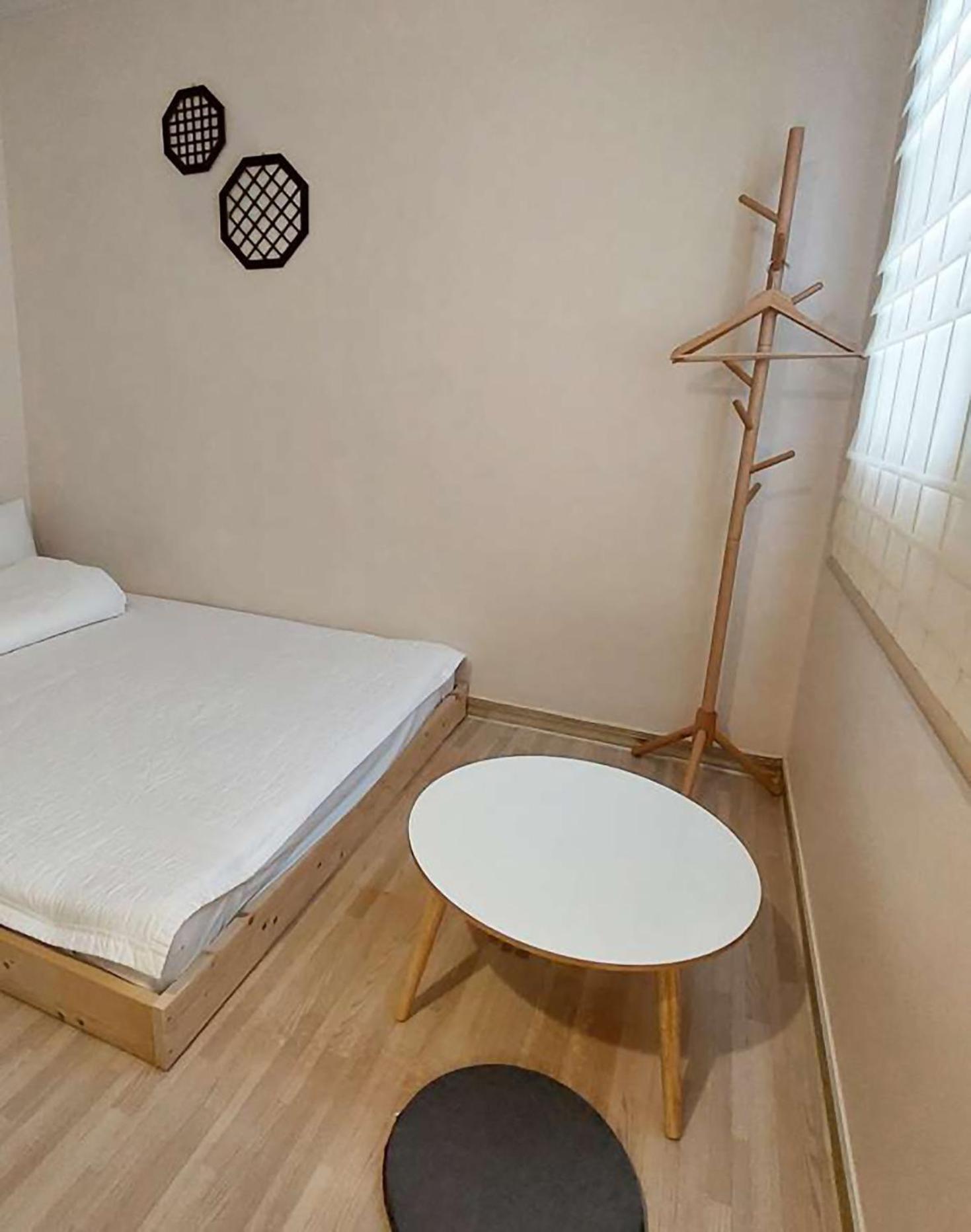 Blau Guesthouse คยองจู ภายนอก รูปภาพ