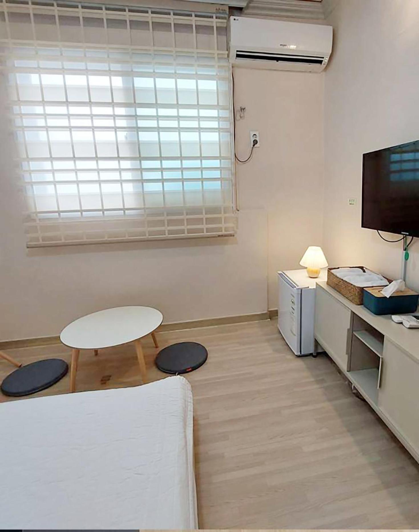 Blau Guesthouse คยองจู ภายนอก รูปภาพ