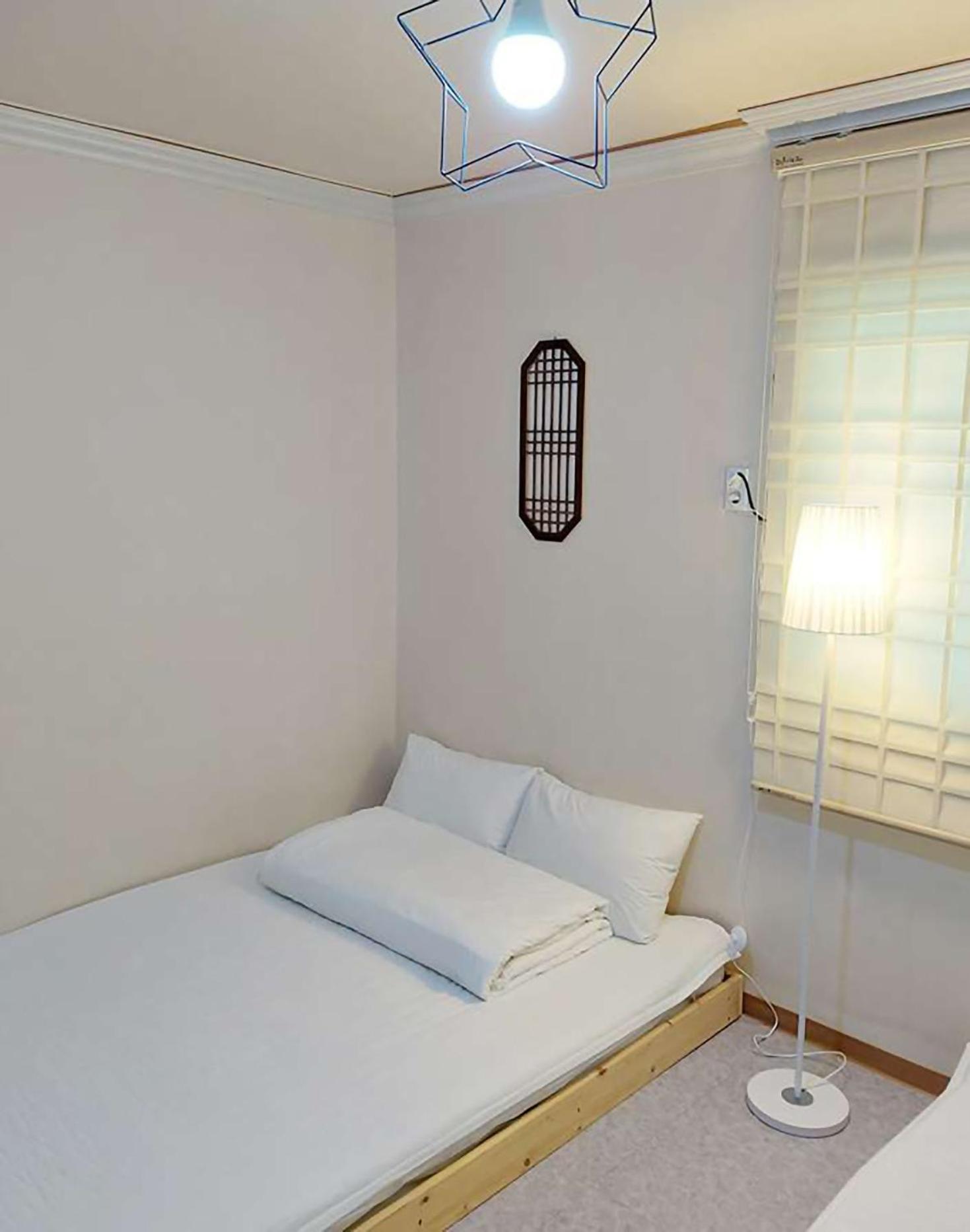 Blau Guesthouse คยองจู ภายนอก รูปภาพ
